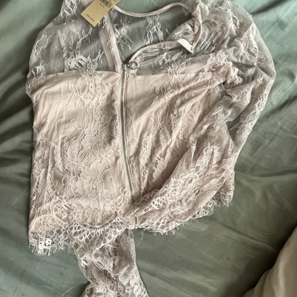 Long sleeve top